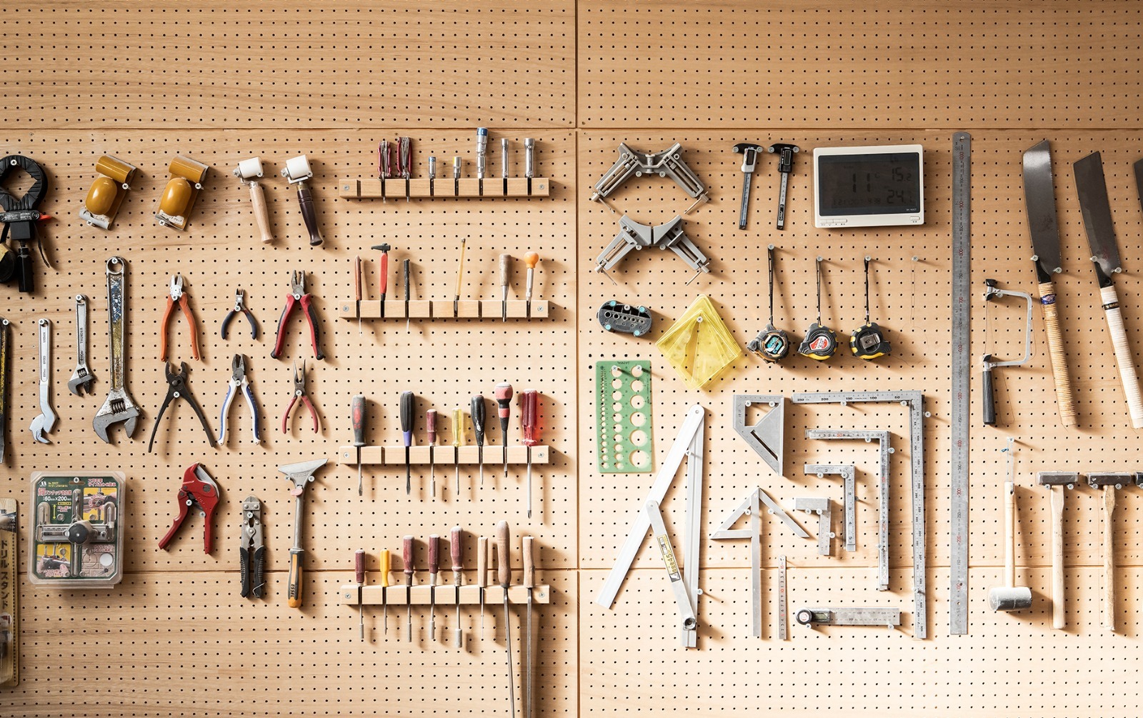 Misterworker: Your Destination for Premium Screwdrivers Key and Custom Quotes